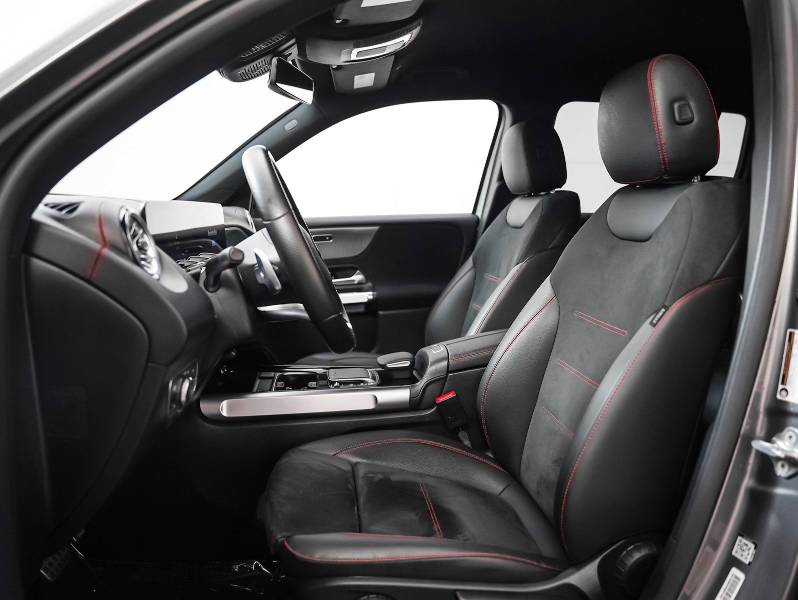 Certified 2022 Mercedes-Benz EQB 300 4MATIC image 8