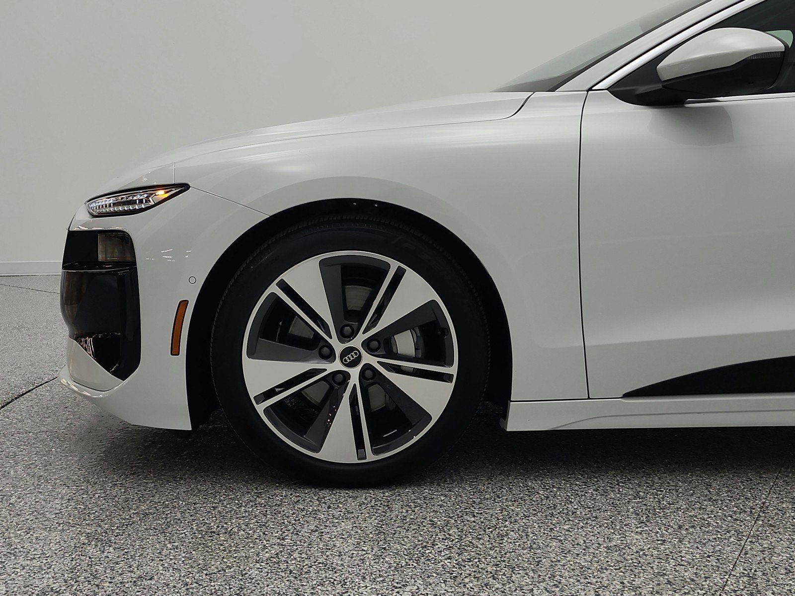 Used 2025 Audi A6 e-tron Prestige w/ Beige Warm Weather Package image 24