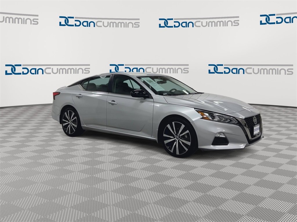 Used 2022 Nissan Altima 2.5 SR image 2