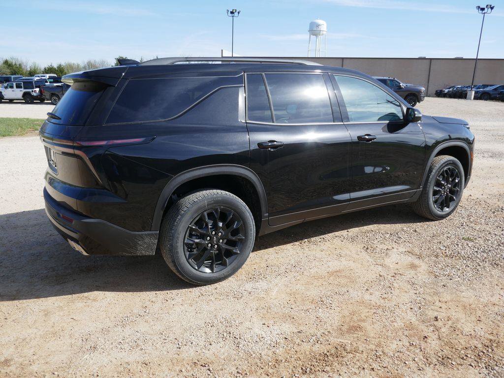 New 2026 Chevrolet Traverse LT w/ Midnight/Sport Edition AWD/4WD image 4