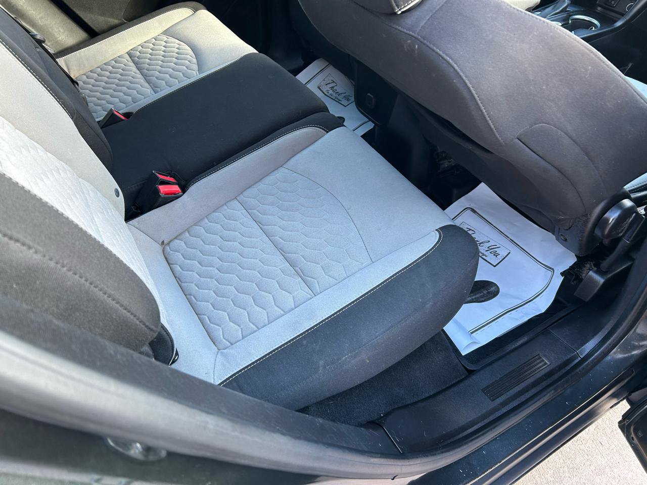 Used 2018 Chevrolet Equinox LS FWD image 11