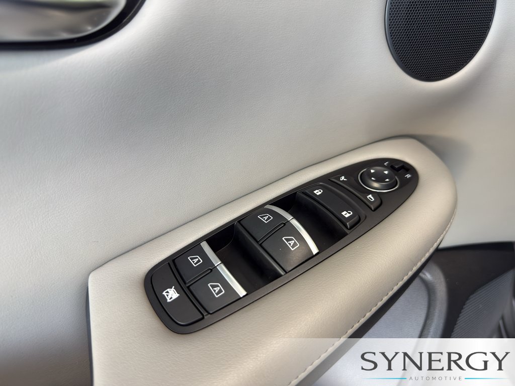 Certified 2023 INFINITI QX50 Luxe FWD image 19