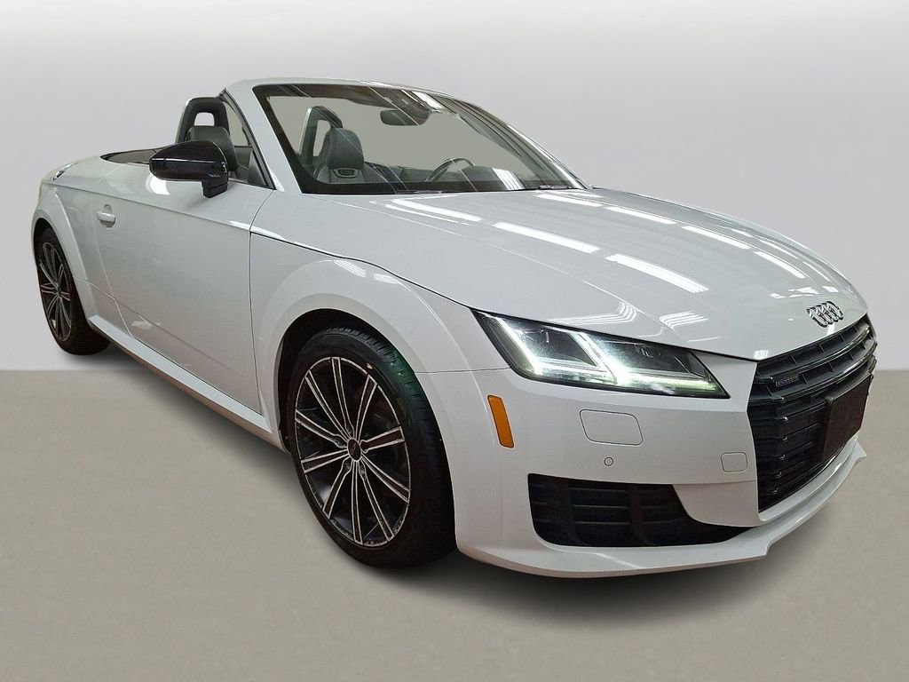 Used 2017 Audi TT 2.0T w/ Technology Package AWD/4WD image 3