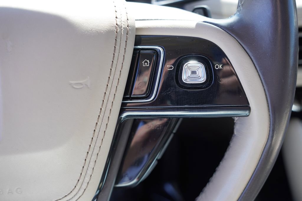 Used 2020 Lincoln Aviator Reserve w/ Equipment Group 202A image 38