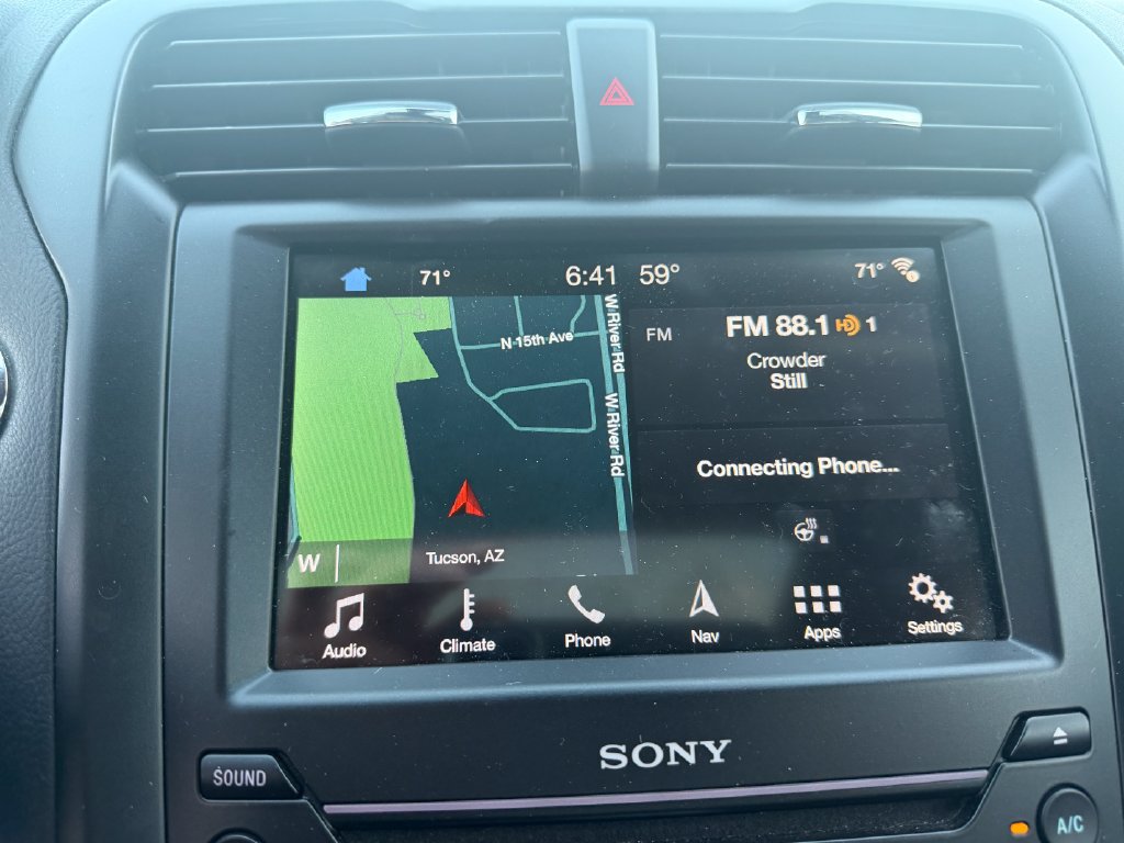Used 2019 Ford Fusion Titanium FWD image 9