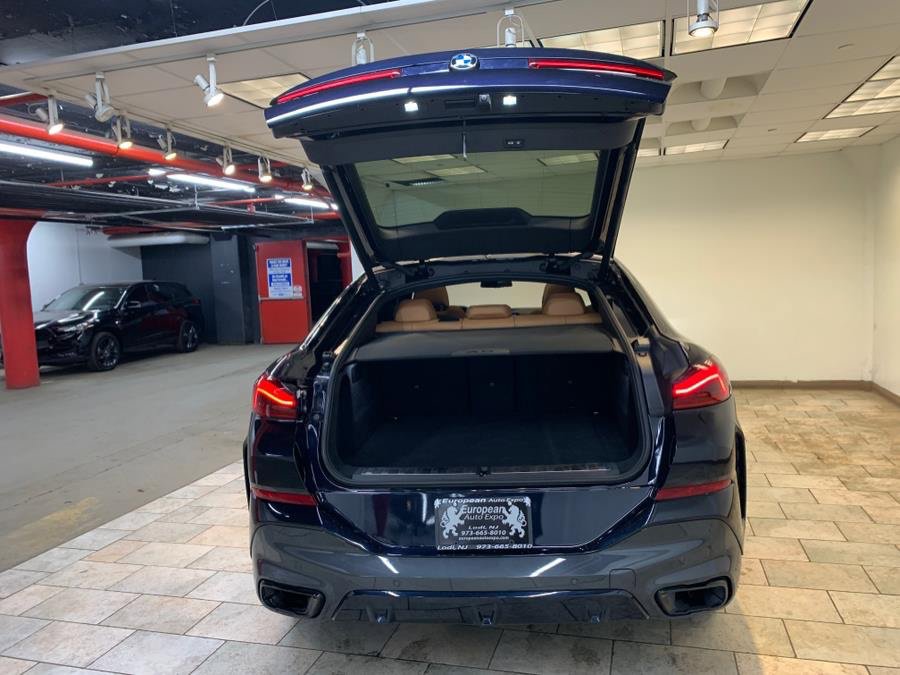 Used 2022 BMW X6 xDrive40i w/ M Sport Package image 23