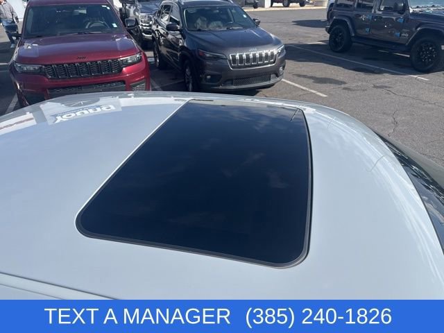 Used 2022 Dodge Challenger SRT Hellcat image 12