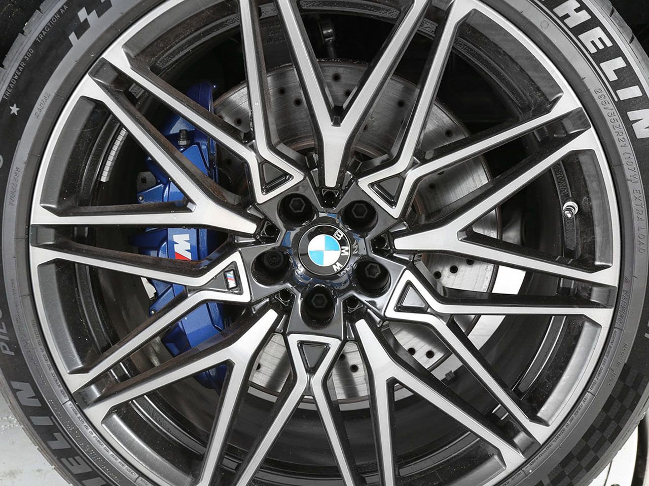 Used 2026 BMW X5 M Competition w/ Executive Package AWD/4WD image 12