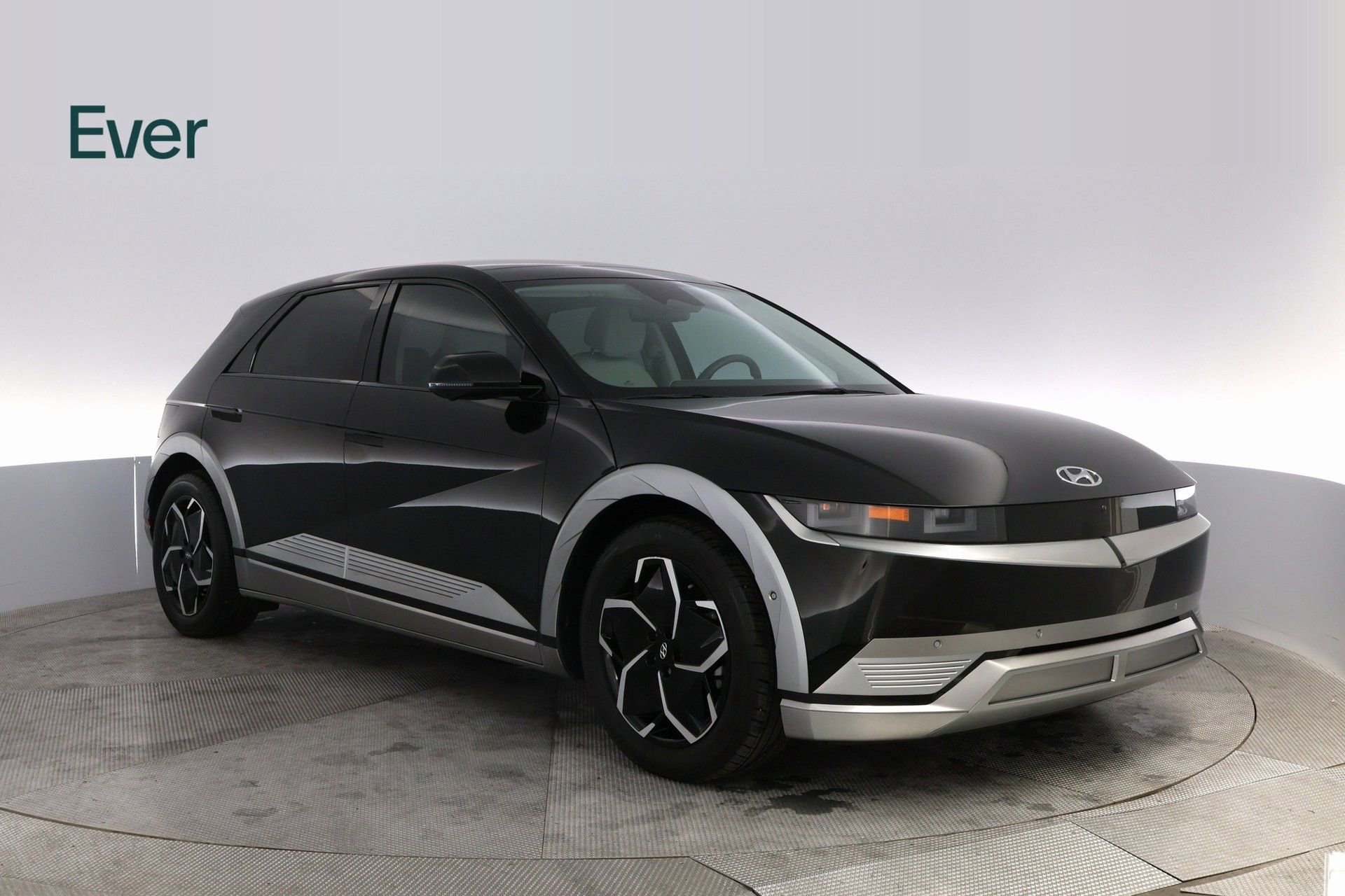 Used 2024 Hyundai Ioniq 5 Limited image 4