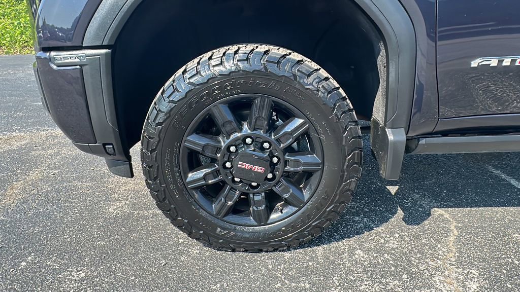 Used 2024 GMC Sierra 2500 AT4 w/ AT4 Premium Plus Package image 9