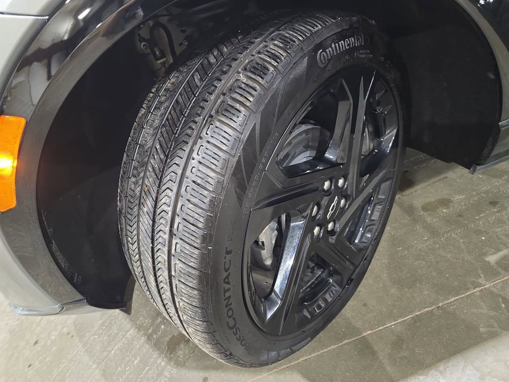 New 2025 Chevrolet Equinox EV RS w/ LPO, Illumination Package image 33