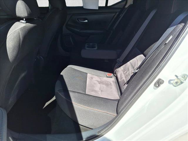 Used 2022 Nissan Sentra SR w/ Lighting Package FWD image 19