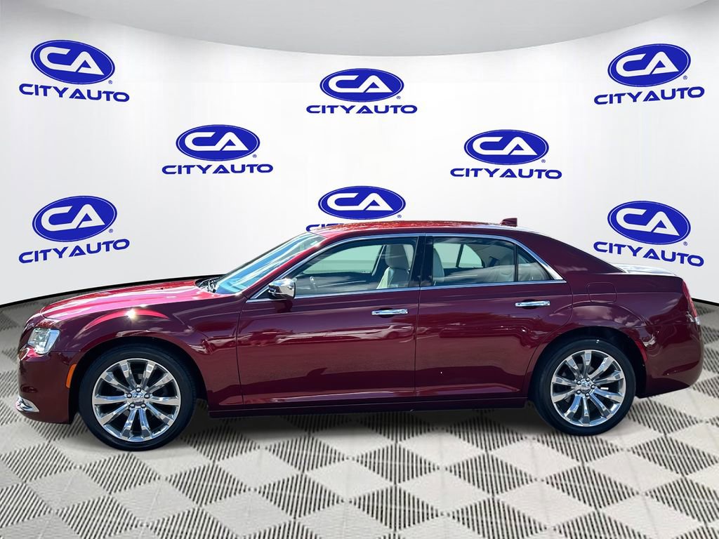Used 2018 Chrysler 300 Limited image 7