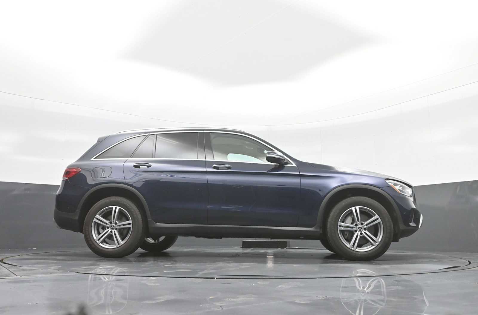 Used 2022 Mercedes-Benz GLC 300 4MATIC image 36