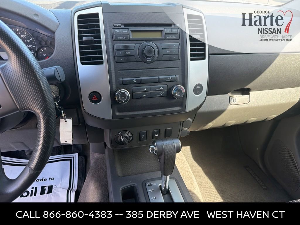 Used 2010 Nissan Frontier SE w/ SE Value Truck Pkg AWD/4WD image 12
