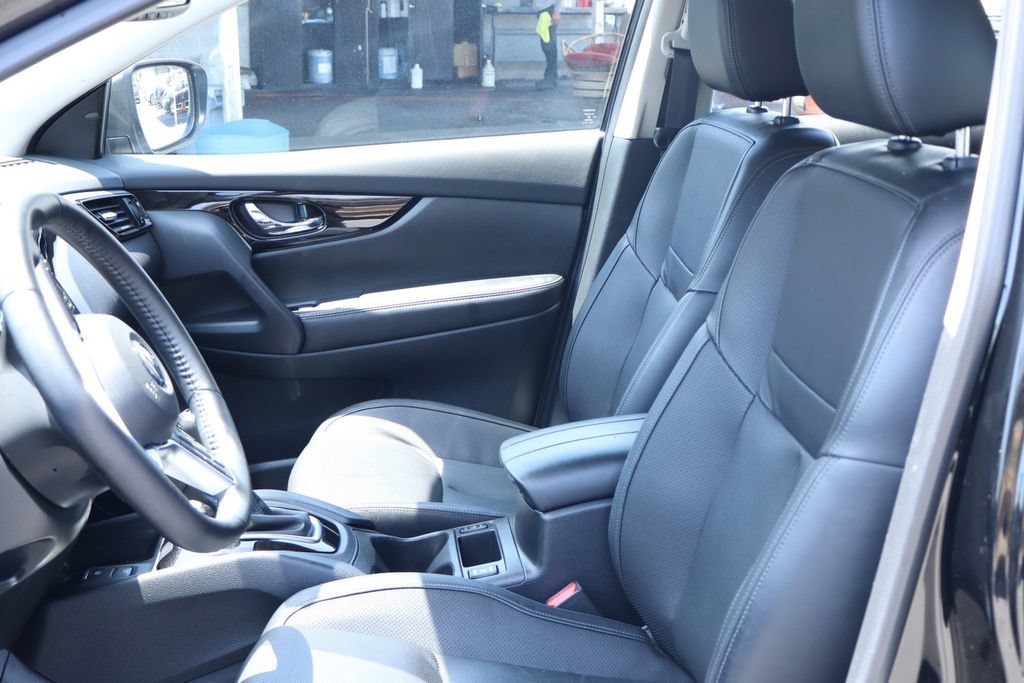 Used 2022 Nissan Rogue Sport SL w/ Premium Package AWD/4WD image 19