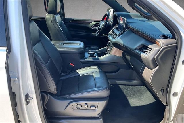 Used 2021 Chevrolet Suburban High Country w/ Premium Package image 7