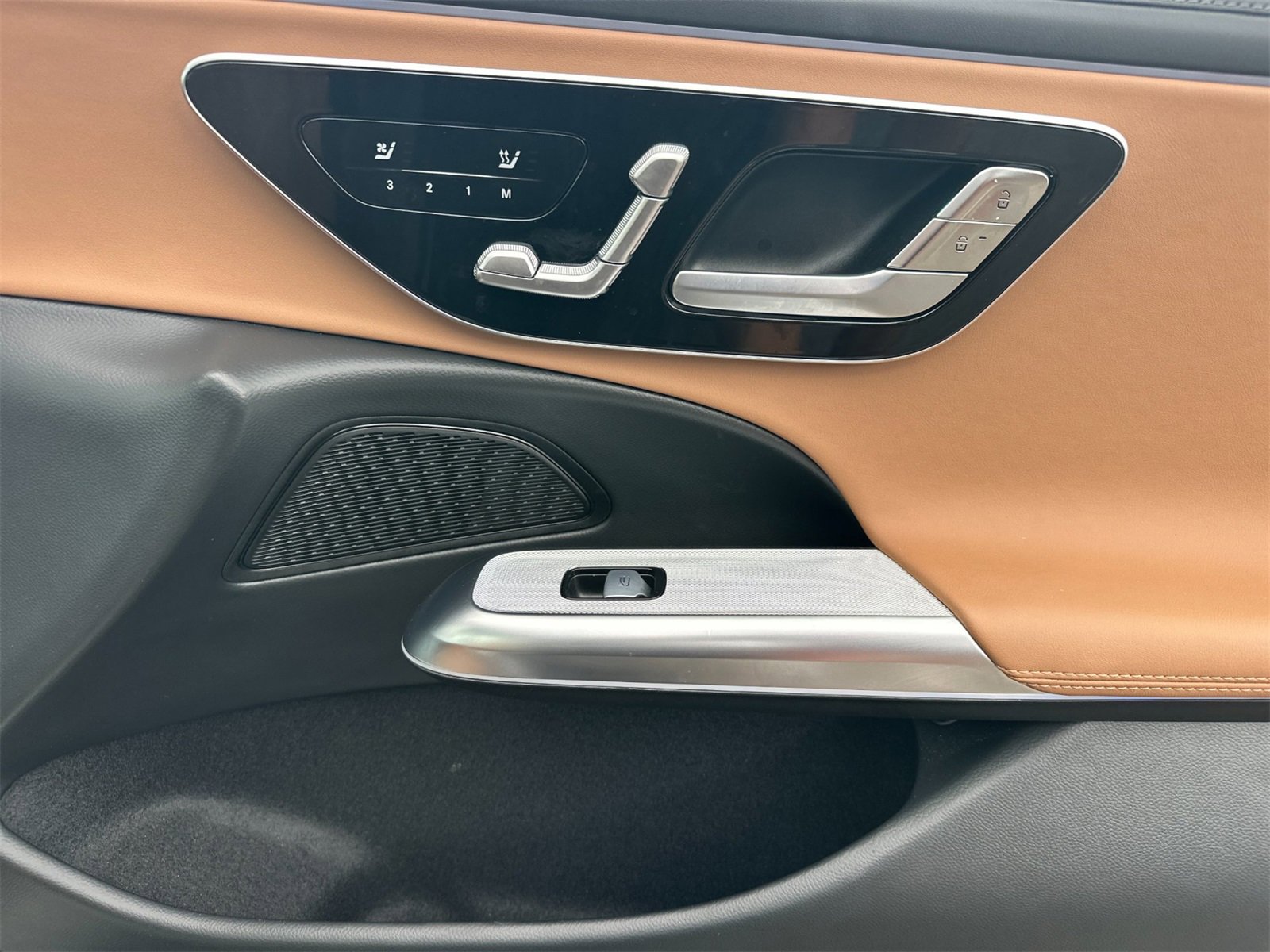 Certified 2025 Mercedes-Benz E 350 4MATIC Sedan image 19