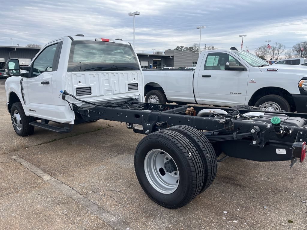 New 2024 Ford F350 XL w/ XL Chrome Package AWD/4WD image 3