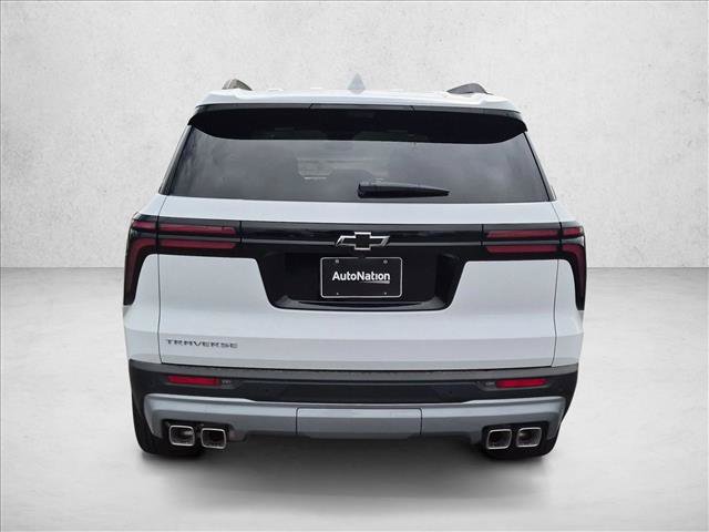 New 2027 Chevrolet Traverse LT w/ Sun and Wheel Package FWD image 8