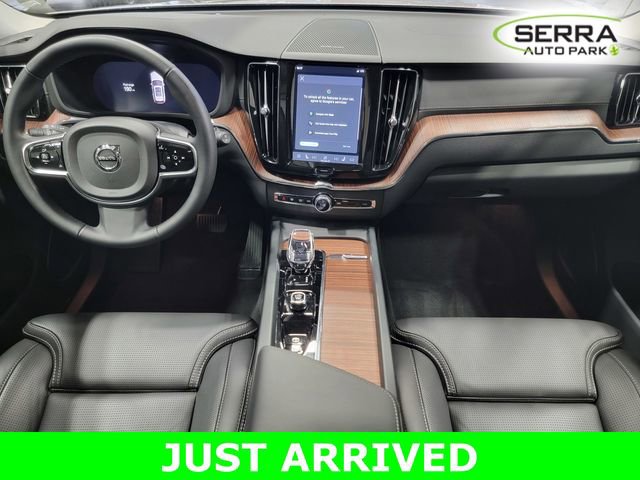 Used 2024 Volvo XC60 B5 Ultimate AWD/4WD image 17