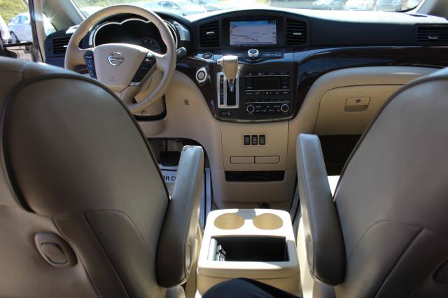 Used 2013 Nissan Quest LE FWD image 12