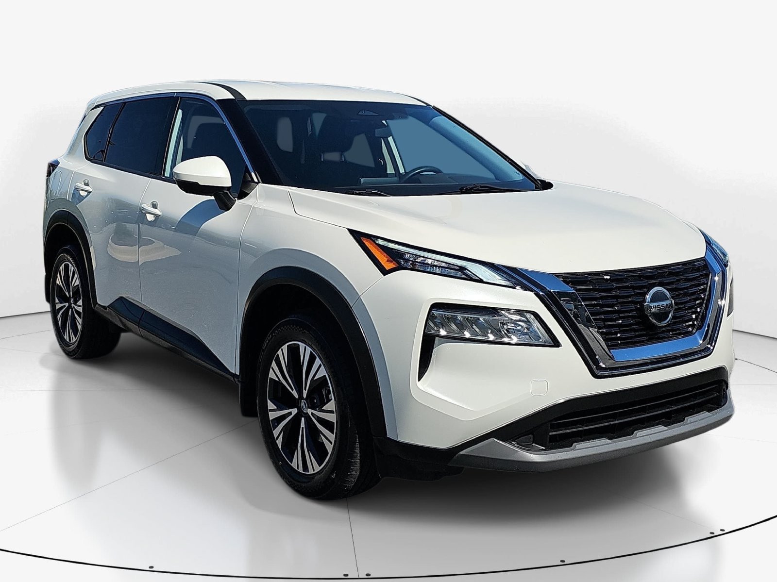 Used 2021 Nissan Rogue SV AWD/4WD image 3