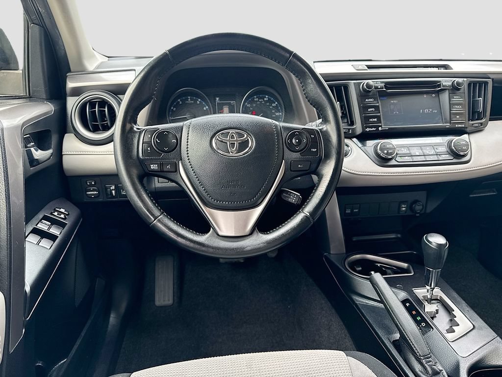 Used 2017 Toyota RAV4 XLE AWD/4WD image 20