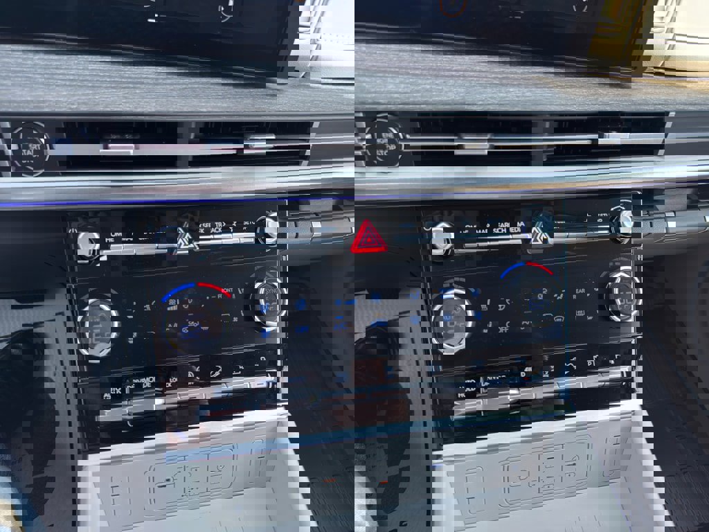 New 2026 Hyundai Santa Fe Limited image 11