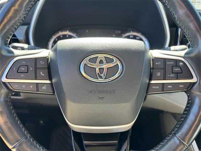Used 2022 Toyota Highlander Limited image 19