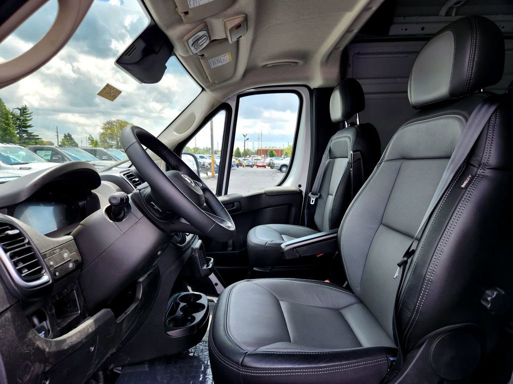New 2025 RAM ProMaster 3500 w/ Quick Order Package 22G SLT image 18