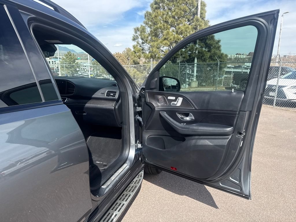 Used 2022 Mercedes-Benz GLS 450 4MATIC image 27
