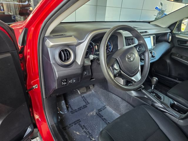 Used 2017 Toyota RAV4 LE w/ Carpet Mat Package AWD/4WD image 20