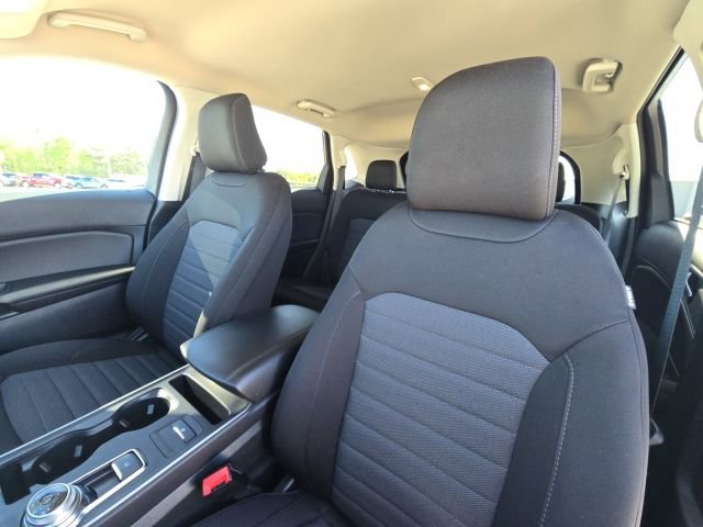 Used 2024 Ford Edge SE image 21