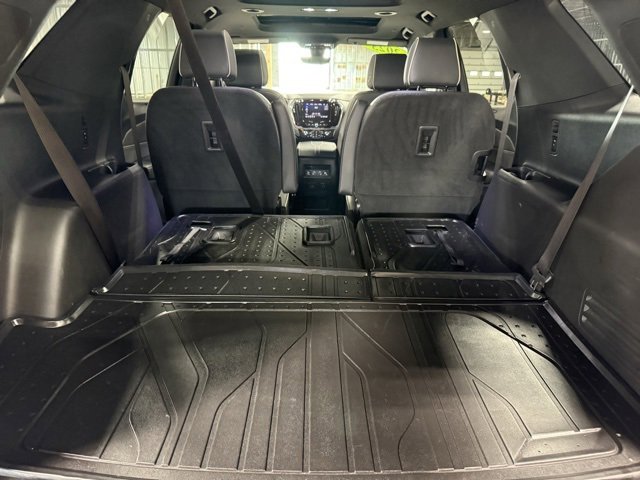 Used 2023 Chevrolet Traverse Premier image 39