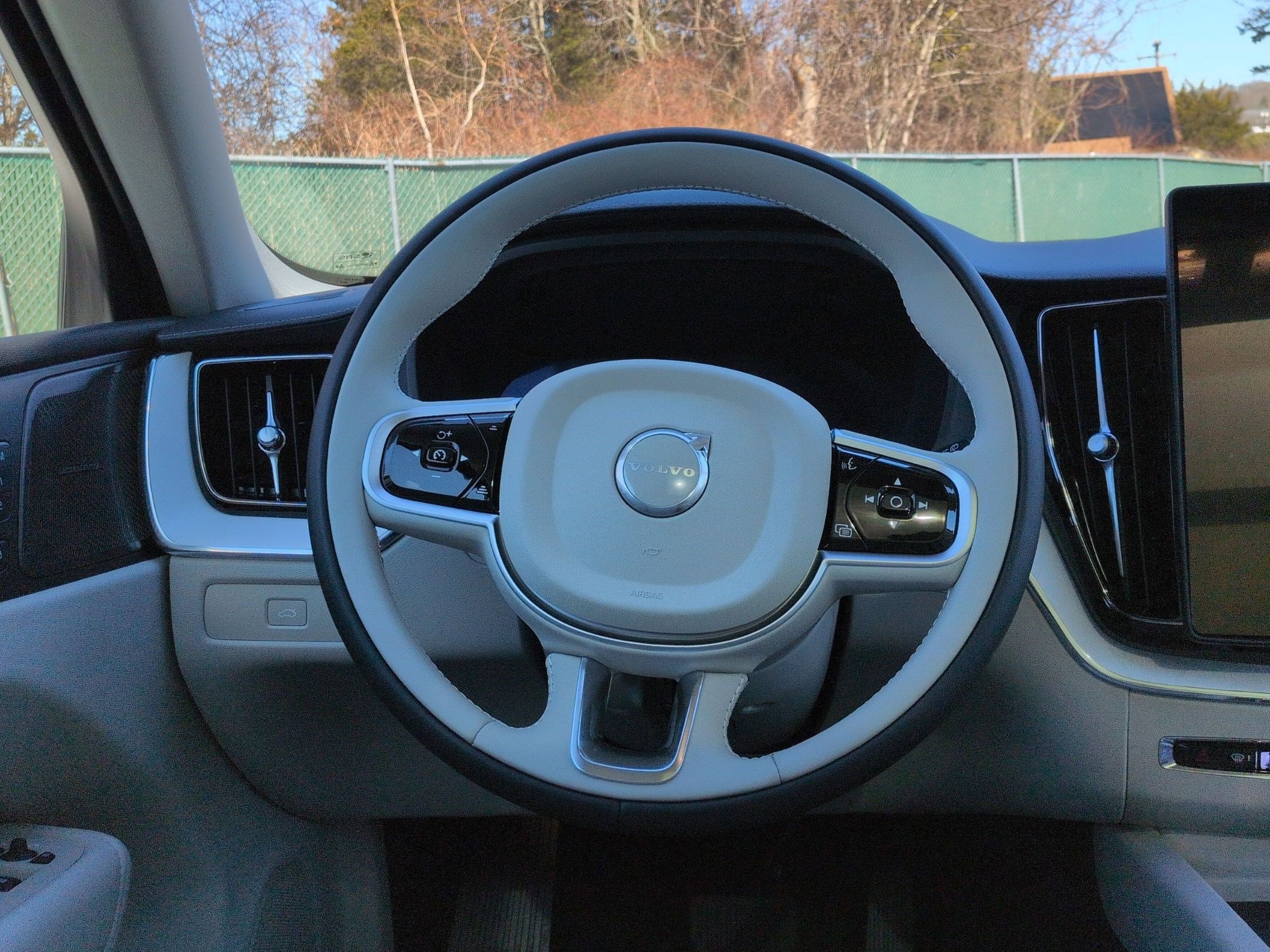New 2026 Volvo XC60 B5 Ultra w/ Protection Package Premier image 14