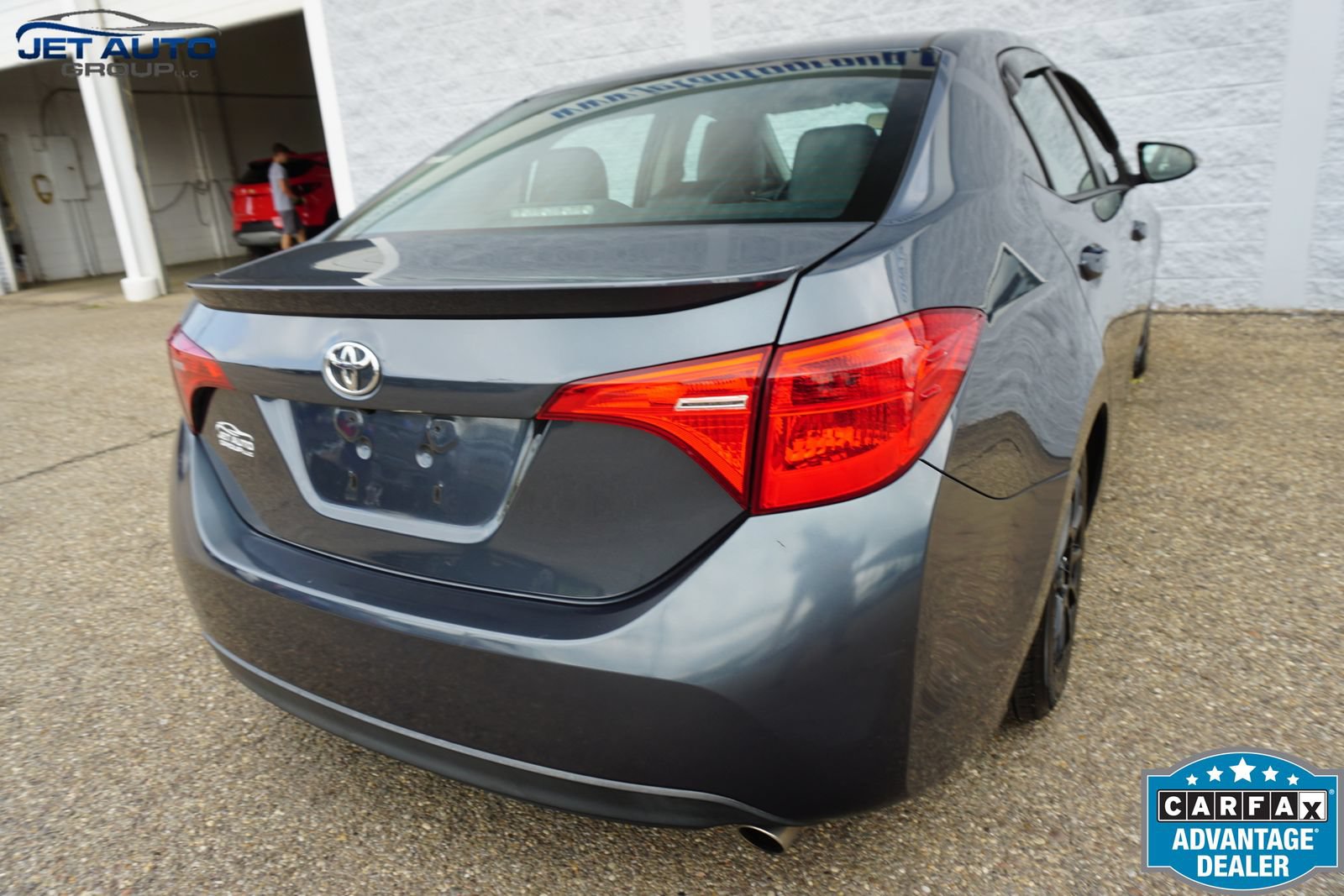 Used 2017 Toyota Corolla SE FWD image 11