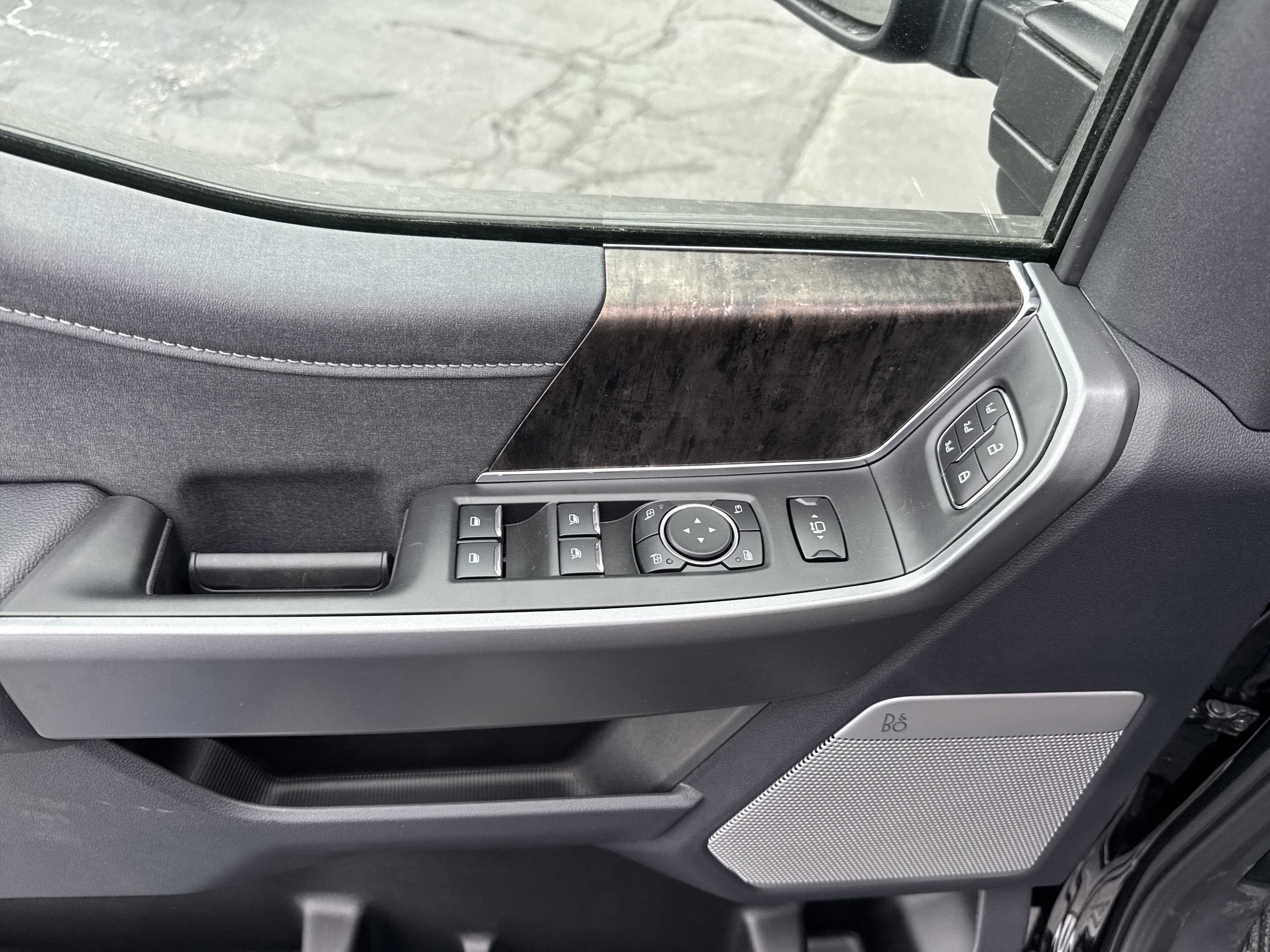 New 2026 Ford F350 Lariat w/ FX4 Off-Road Package image 22