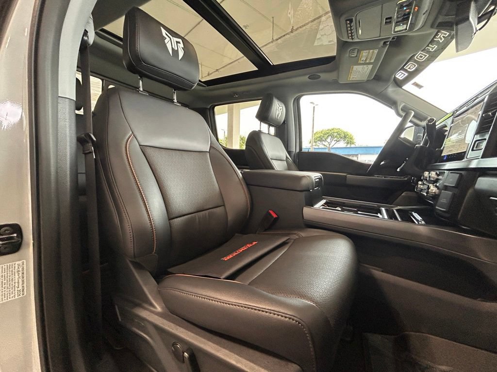 New 2026 Ford F250 Lariat w/ Black Appearance Package AWD/4WD image 31
