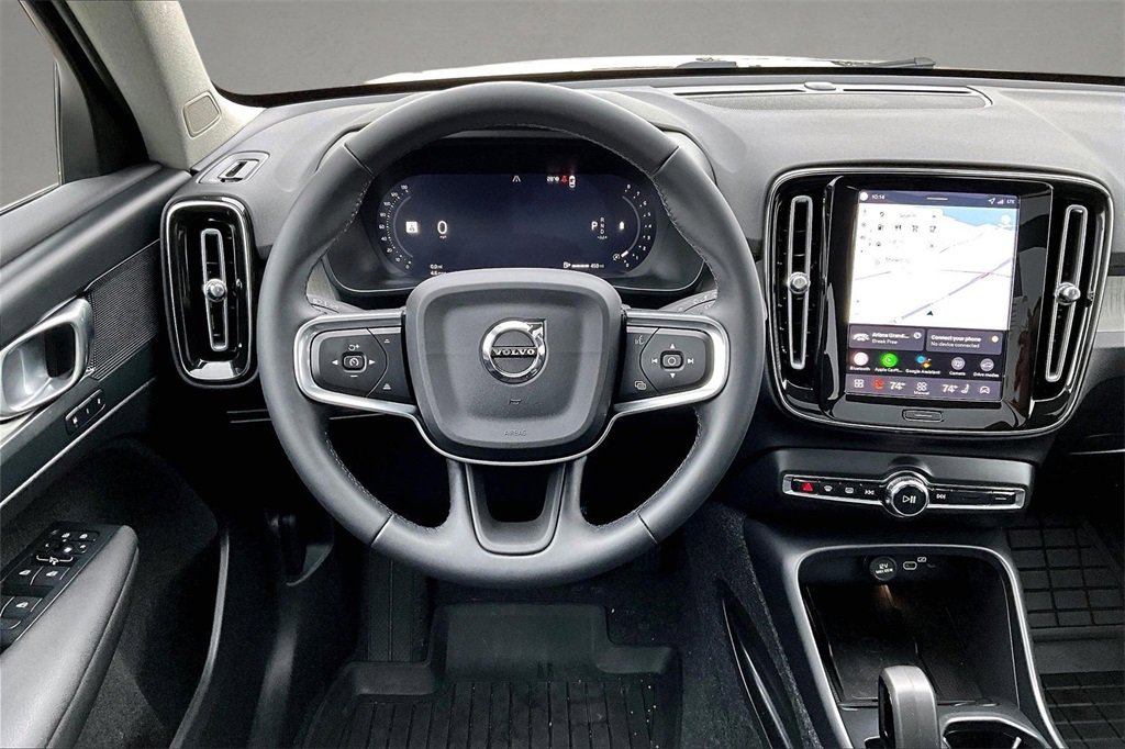 Certified 2026 Volvo XC40 B5 Core w/ Climate Package image 8