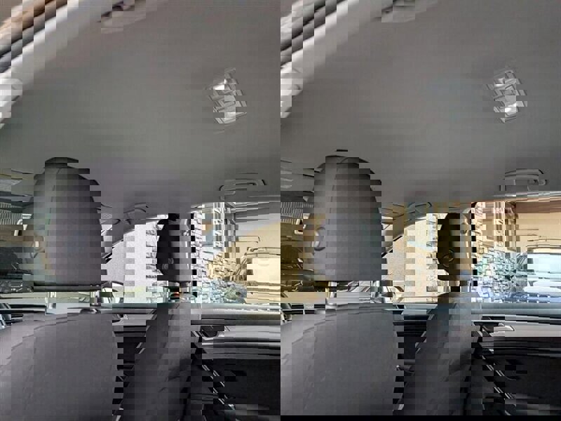 Used 2015 Volkswagen e-Golf Limited Edition image 25