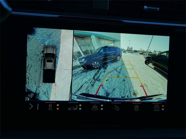 Used 2024 GMC Sierra 3500 Denali w/ Denali Reserve Package image 30