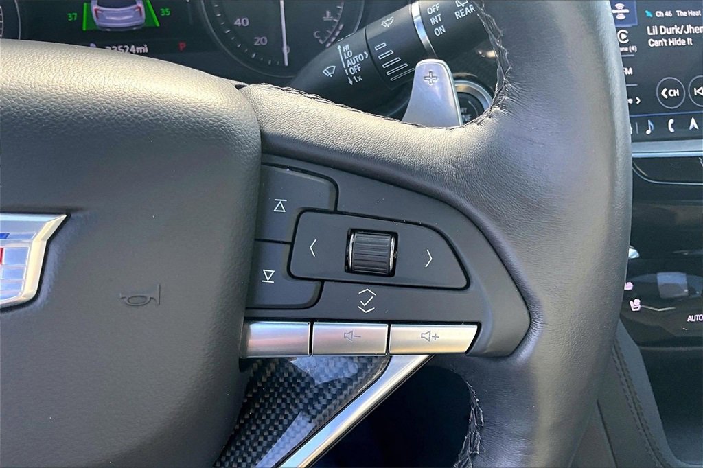 Certified 2022 Cadillac XT6 Sport w/ Technology Package image 12