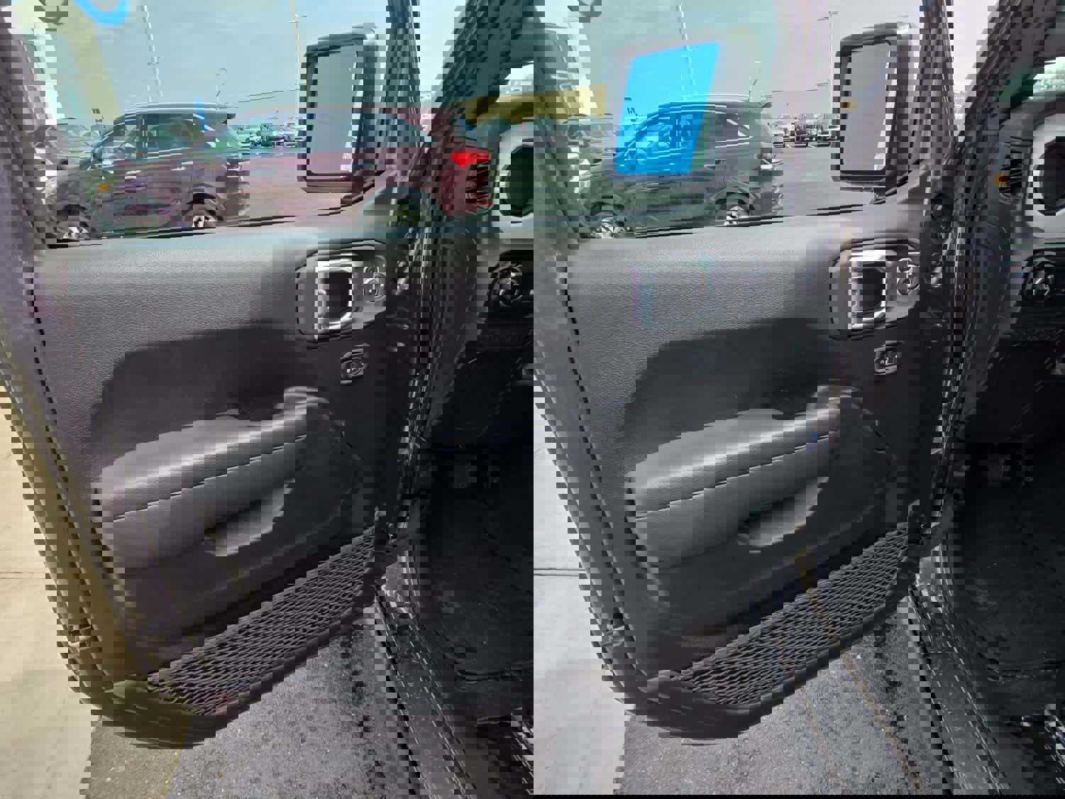 Used 2025 Jeep Gladiator Sport image 48