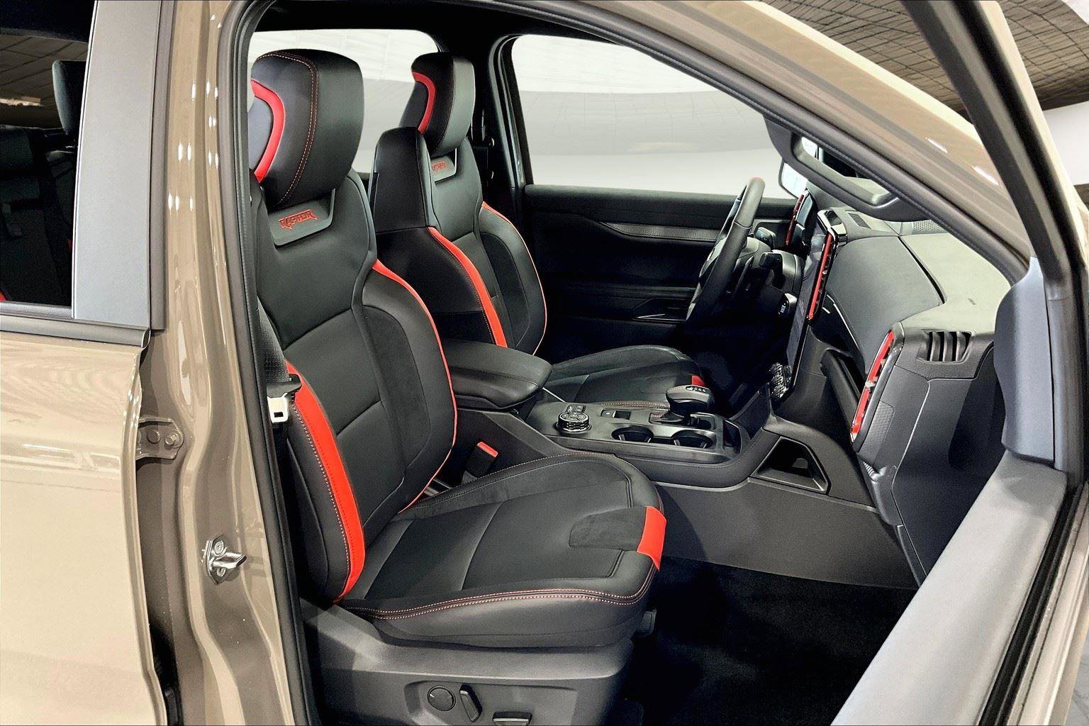 New 2025 Ford Ranger Raptor image 11