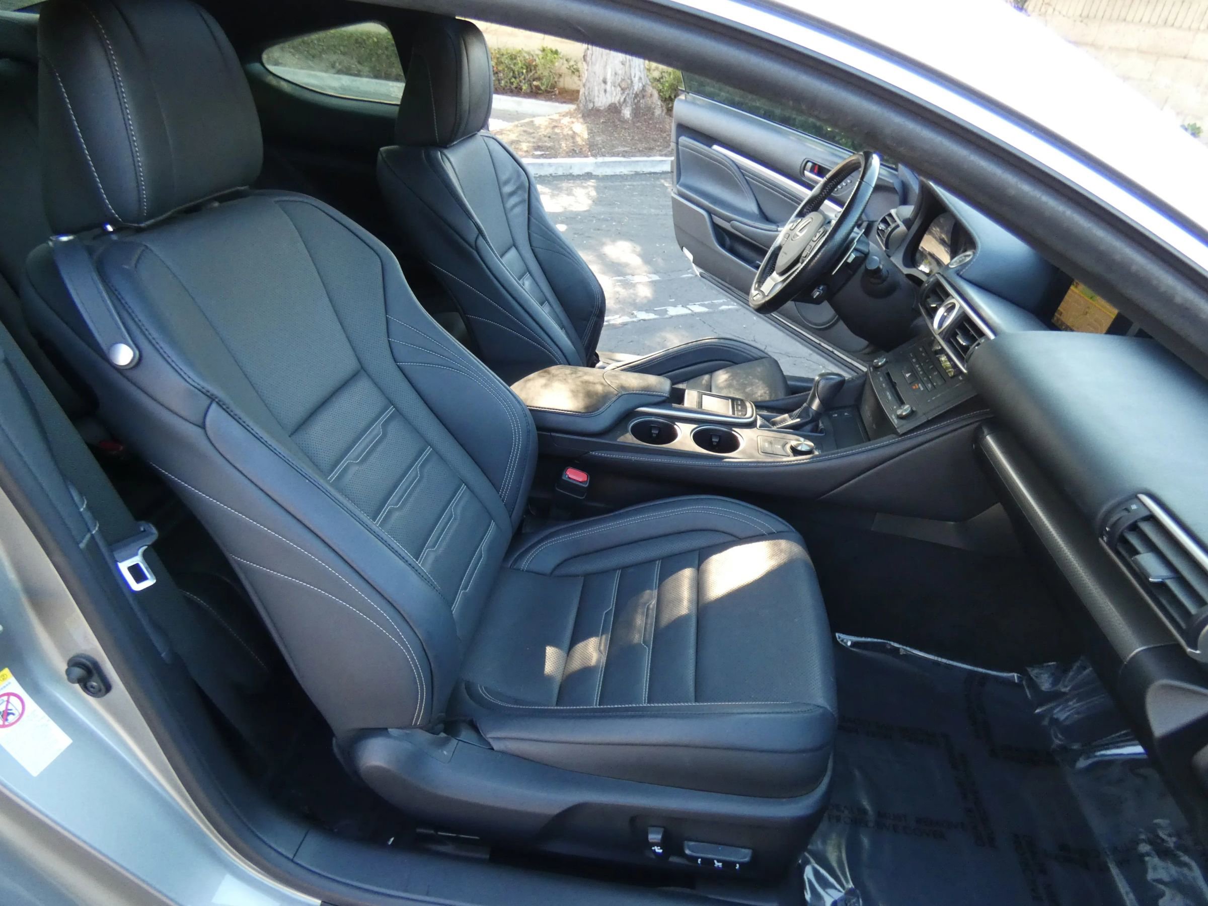 Used 2017 Lexus RC 200t image 32