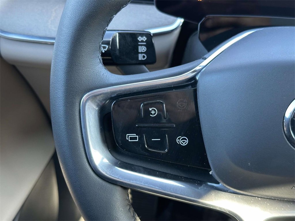 Used 2025 Volvo EX90 Ultra image 8