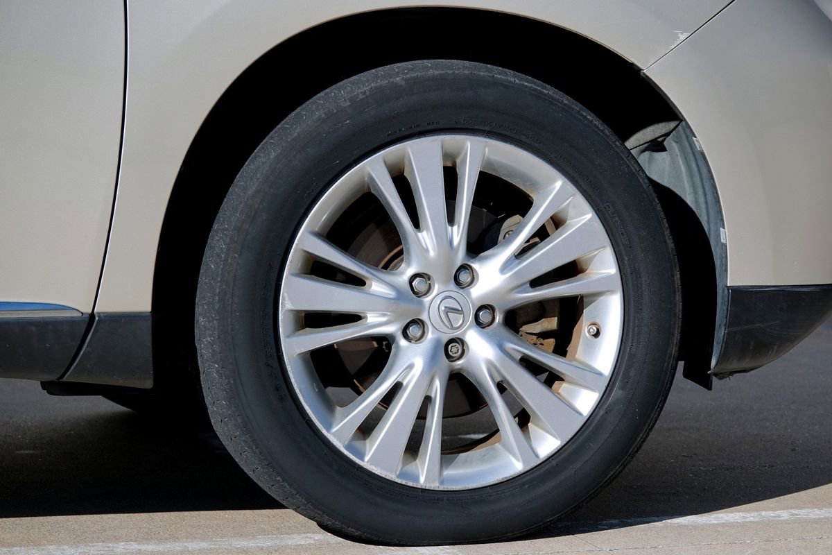 Used 2012 Lexus RX 450h AWD w/ Premium Pkg image 30