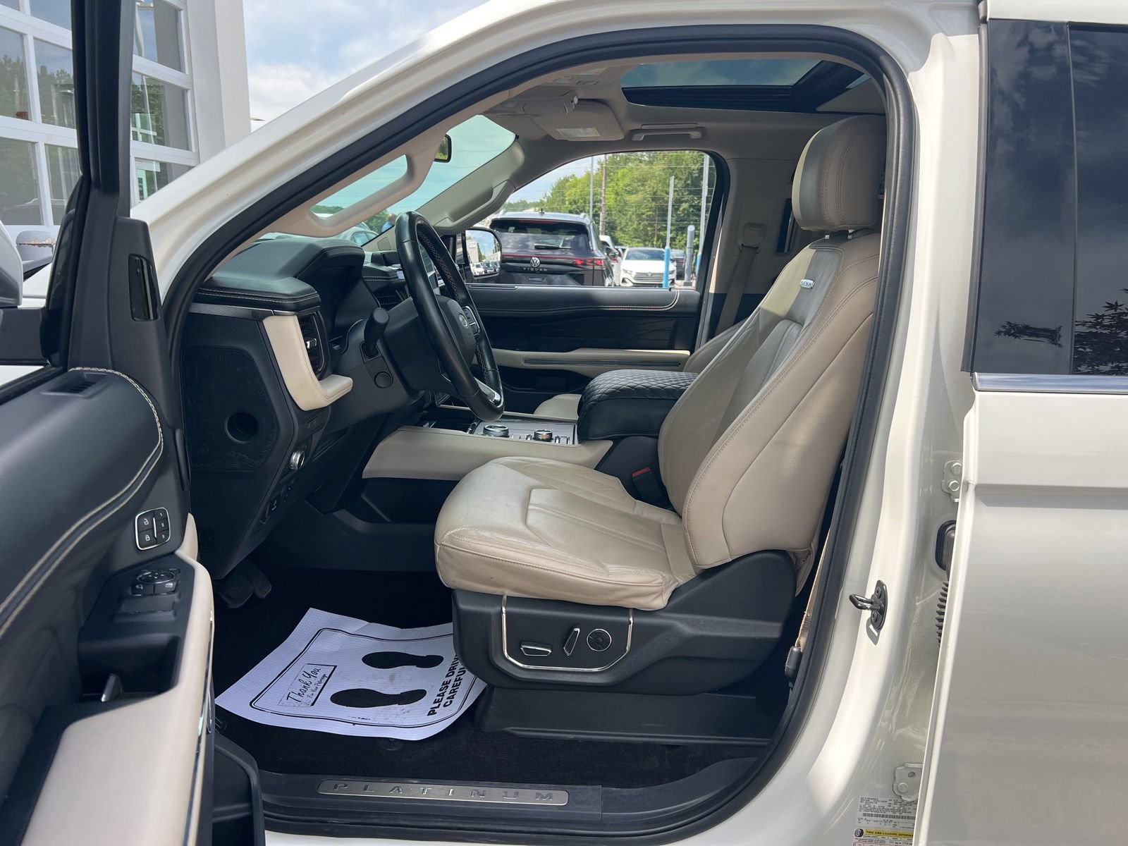 Used 2022 Ford Expedition Max Platinum AWD/4WD image 37