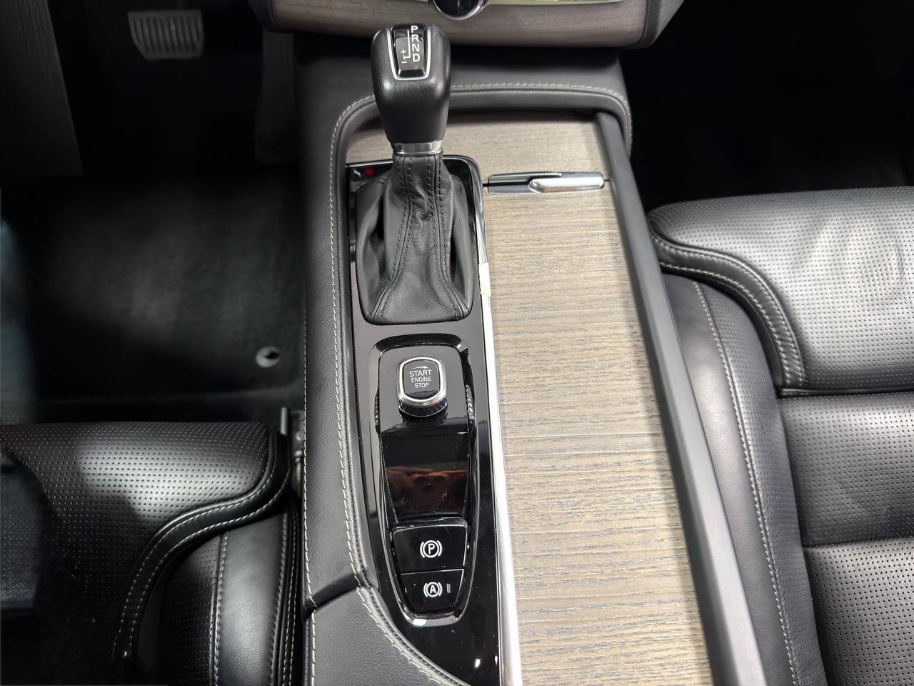 Used 2022 Volvo XC90 T6 Inscription AWD/4WD image 21